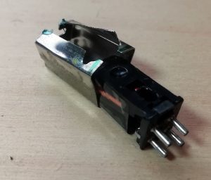 Phono cartridge shield removed