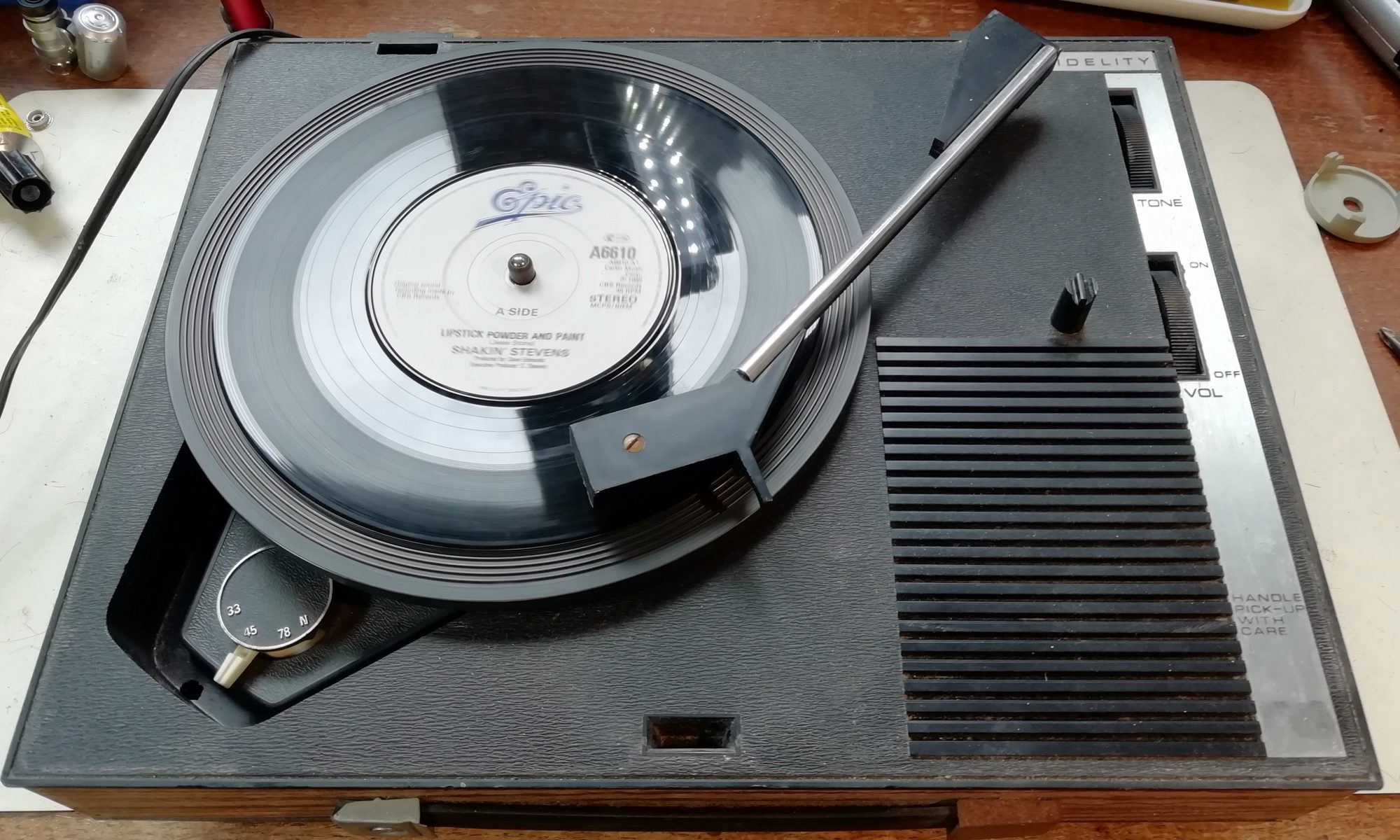 Fidelity FE 42 portable record player Wired Wood