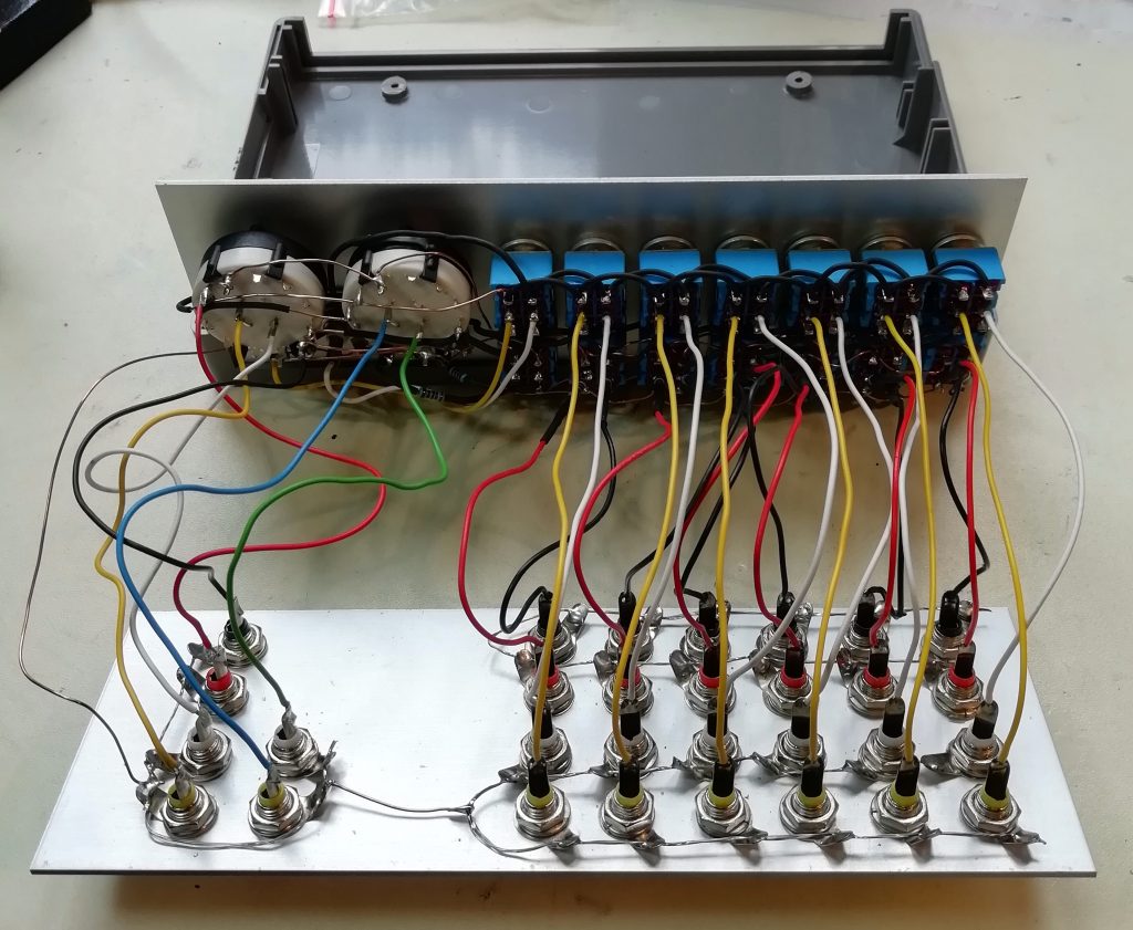 Switch box connector wiring