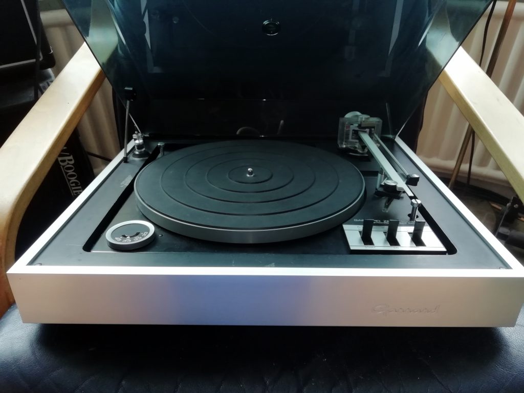 Garrard Zero 100 SB turntable