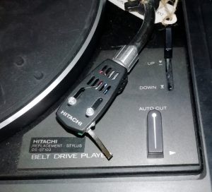 Hitachi Turntable